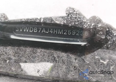 2017 Volkswagen Jetta 1.4T Se z USA, uszkodzony, nr VIN 3VWDB7AJ4HM259236